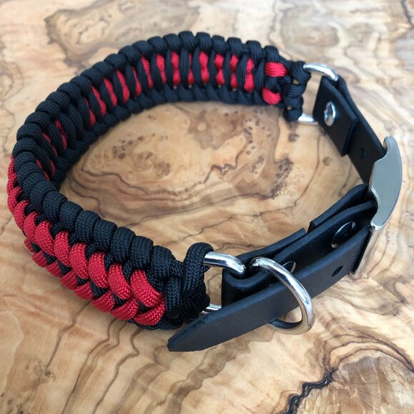 Dog Collar ~ Adjustable 13.5" to 16" ~ Black and Red Paracord ~ Handmade in USA - Picture 2 of 7